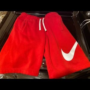 Men’s Nike shorts small